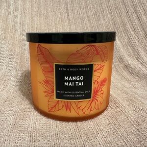 Bath and Body Works Mango Mai Tai 3 Wick Candle